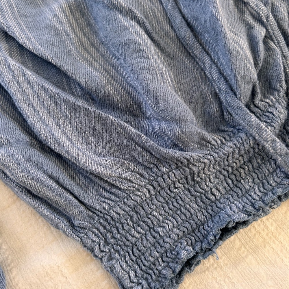 Aéropostale • Long Sleeve Striped Off-The-Shoulder Crop Top • Small - Picture 2 of 6
